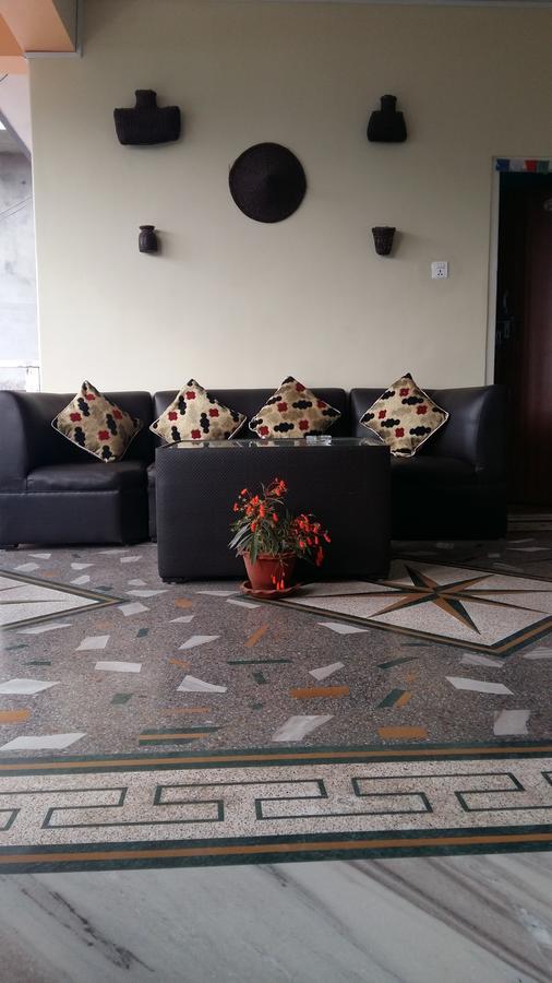 Hotel Bhadrakali Pokhara Inn Esterno foto