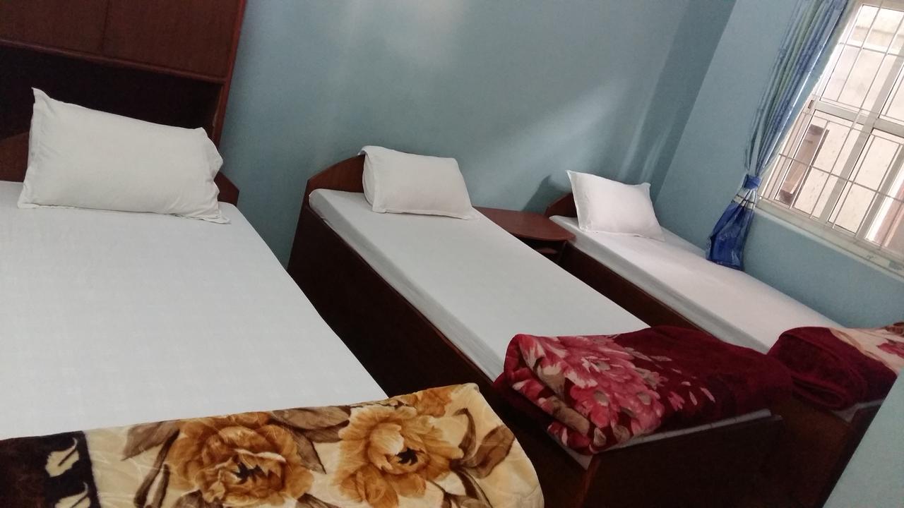 Hotel Bhadrakali Pokhara Inn Esterno foto