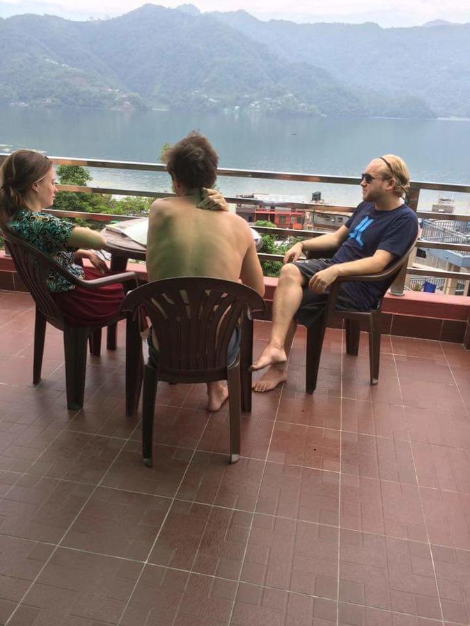 Hotel Bhadrakali Pokhara Inn Esterno foto