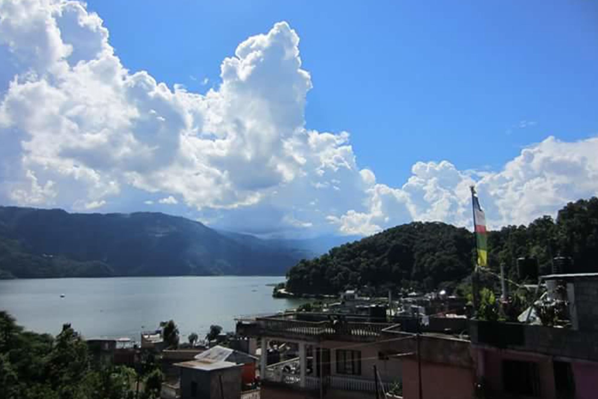Hotel Bhadrakali Pokhara Inn Esterno foto