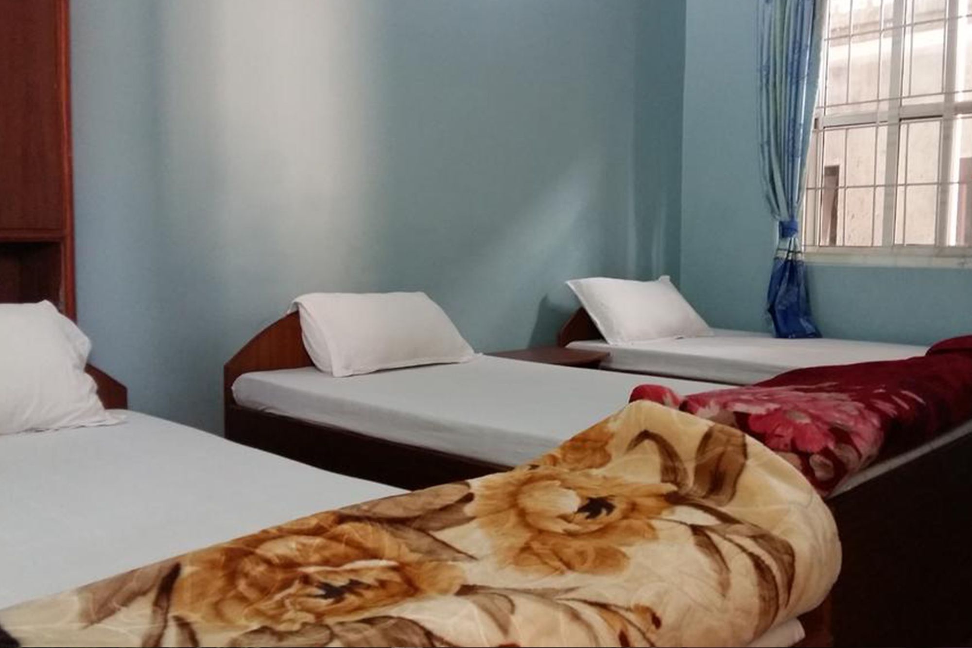 Hotel Bhadrakali Pokhara Inn Esterno foto