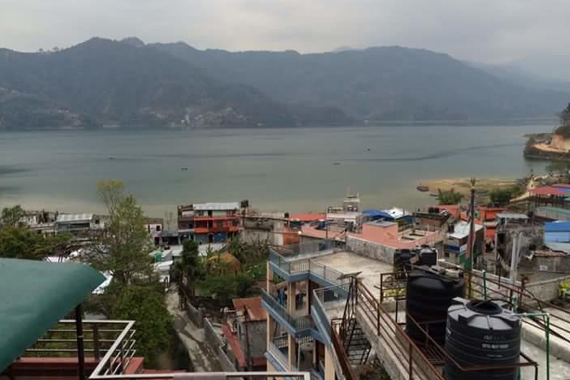 Hotel Bhadrakali Pokhara Inn Esterno foto