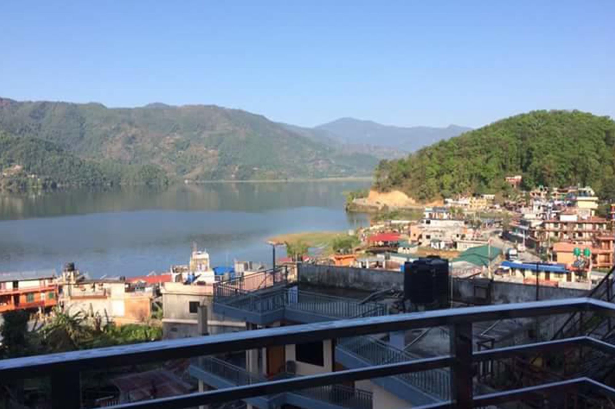 Hotel Bhadrakali Pokhara Inn Esterno foto